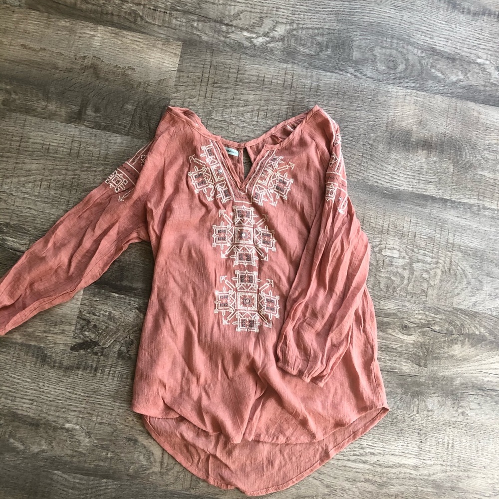Maurices shirt